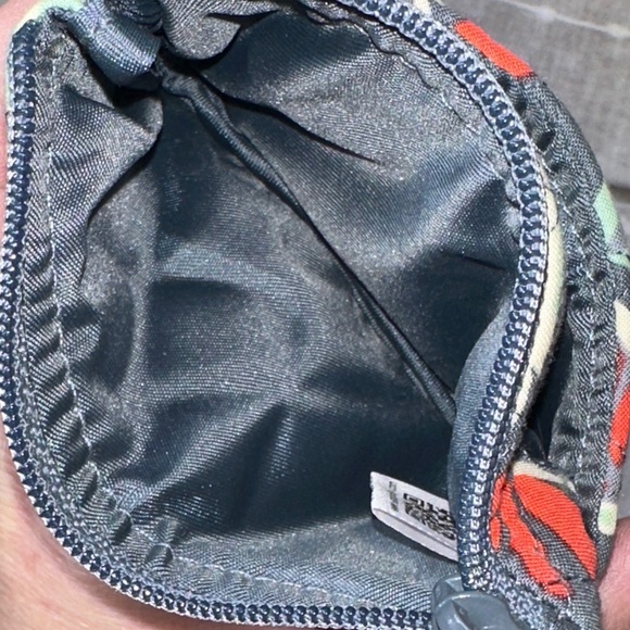 Vera Bradley Nomadic Floral Pattern Small Designer Quilted Coin/Card Holder NWOT - Picture 7 of 14